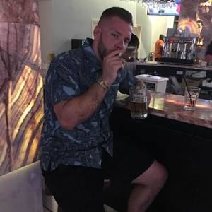 Meet your Posher, Pat